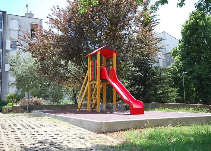 דירה With Parking Space Njivice, Krk - 21866 נייביצה