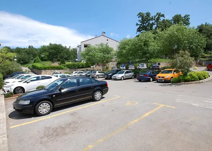 With Parking Space Njivice, Krk - 21866 נייביצה