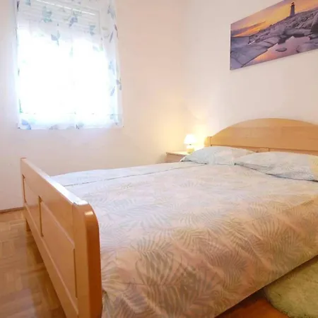 With A Parking Space Njivice, Krk - 21866 Apartment *